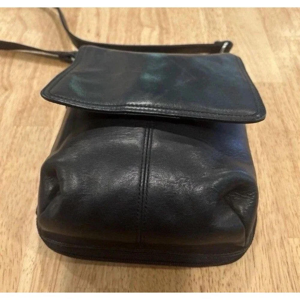 Coldwater Creek Black Leather Crossbody Organizer Handbag purse Bag 7”x9”